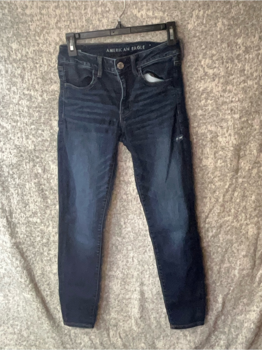 American Eagle Dark Wash Women’s Stretch Jeggings. 6 Regular